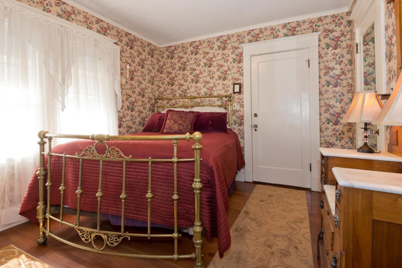 פורט אנג'לס Five Seasuns Bed And Breakfast מראה חיצוני תמונה
